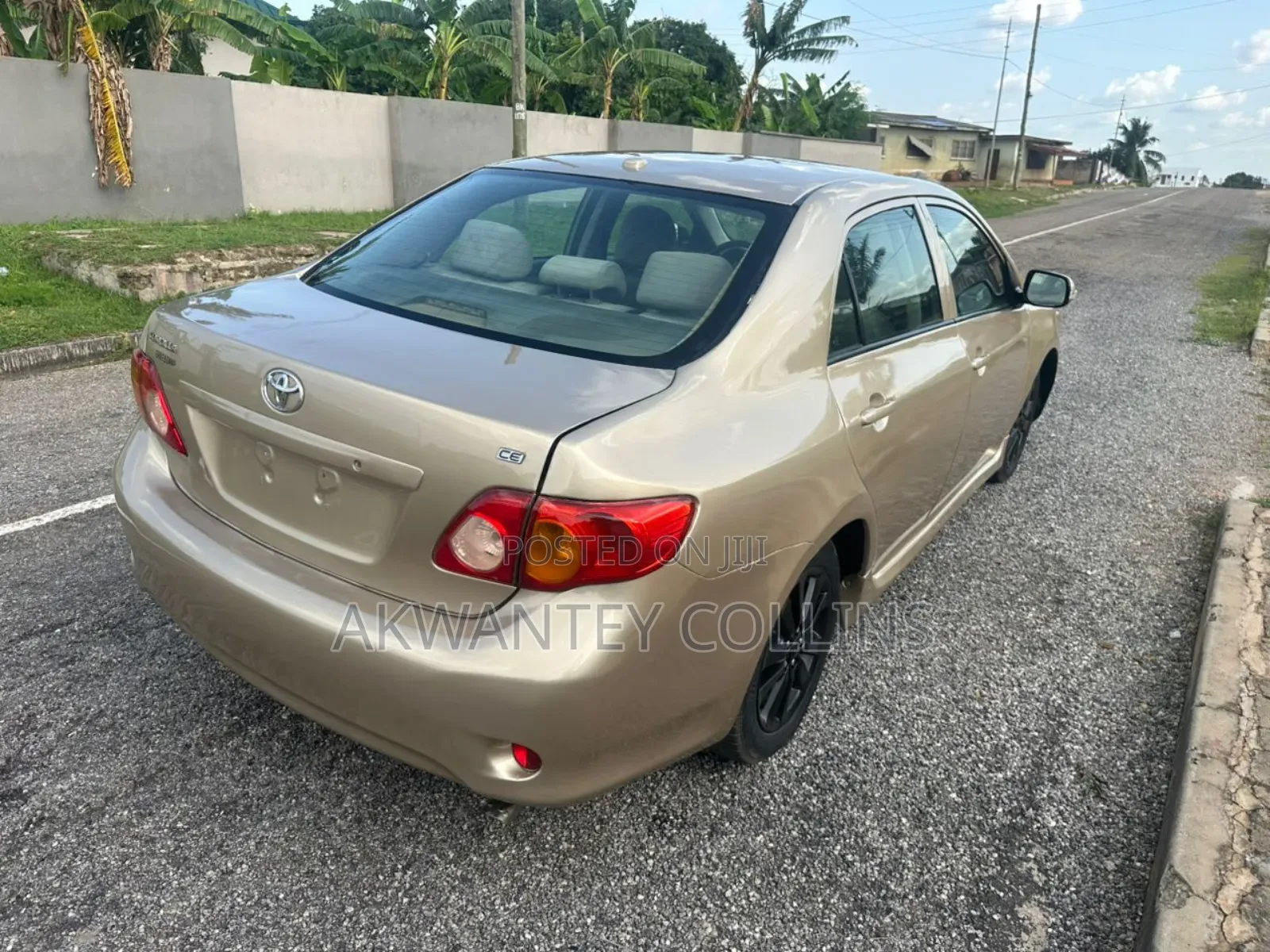 Toyota Corolla 2010 Brown