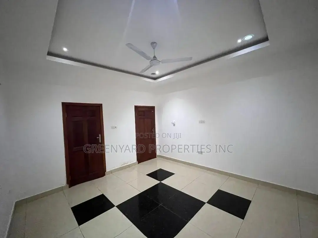 3bdrm House in Ogbojo, East Legon for rent