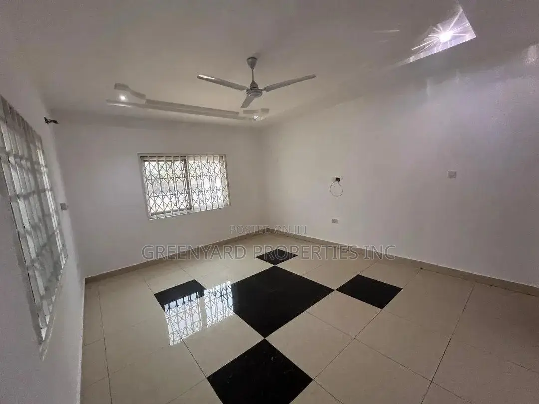 3bdrm House in Ogbojo, East Legon for rent
