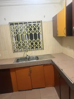 2bdrm Apartment in Lakeside for rent