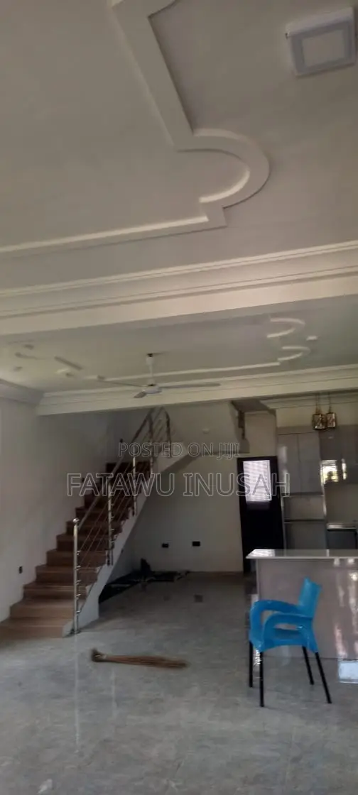 3bdrm House in Amasaman 3 Junction for sale