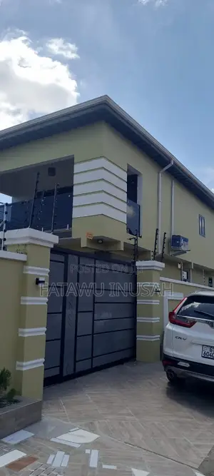 3bdrm House in Amasaman 3 Junction for sale