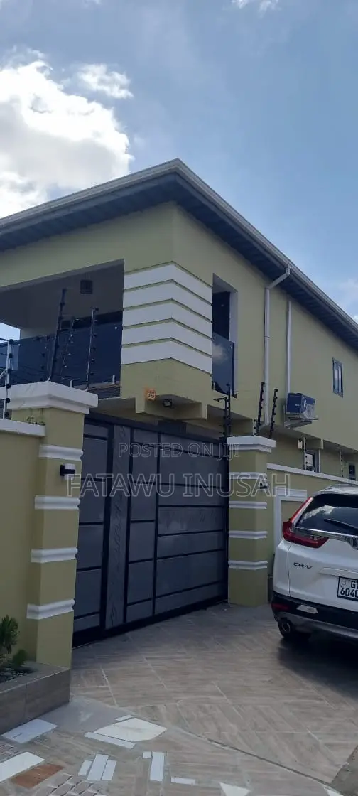 3bdrm House in Amasaman 3 Junction for sale