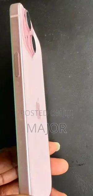 Apple iPhone 15 Plus 128 GB Pink