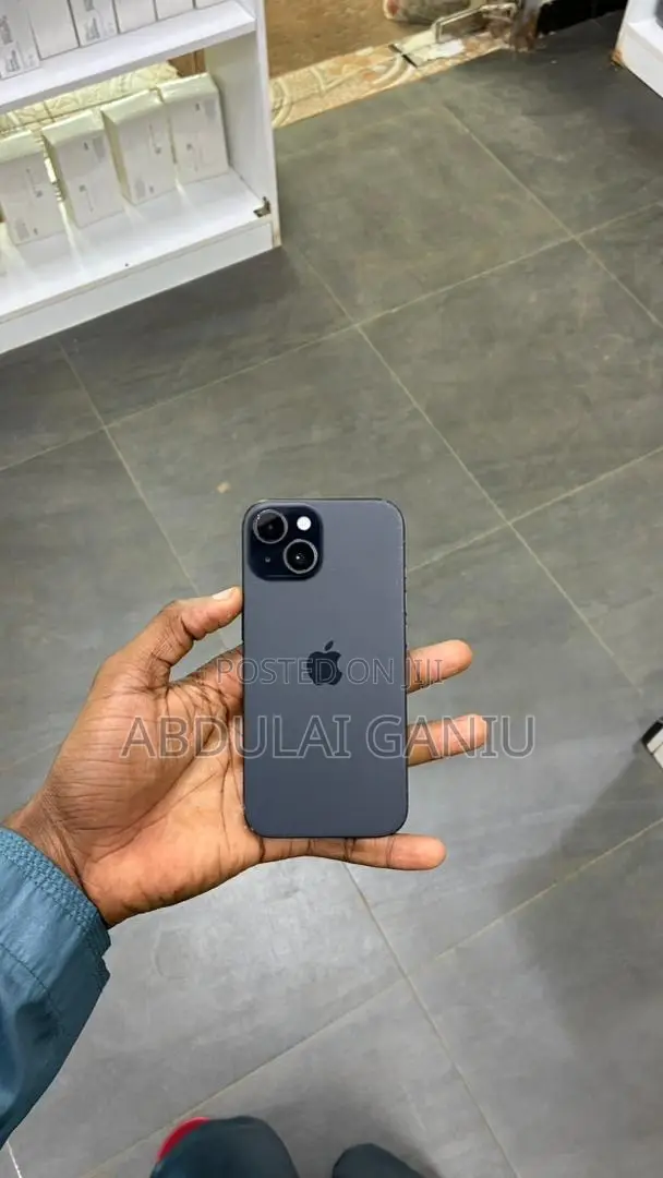 New Apple iPhone 15 128 GB Black