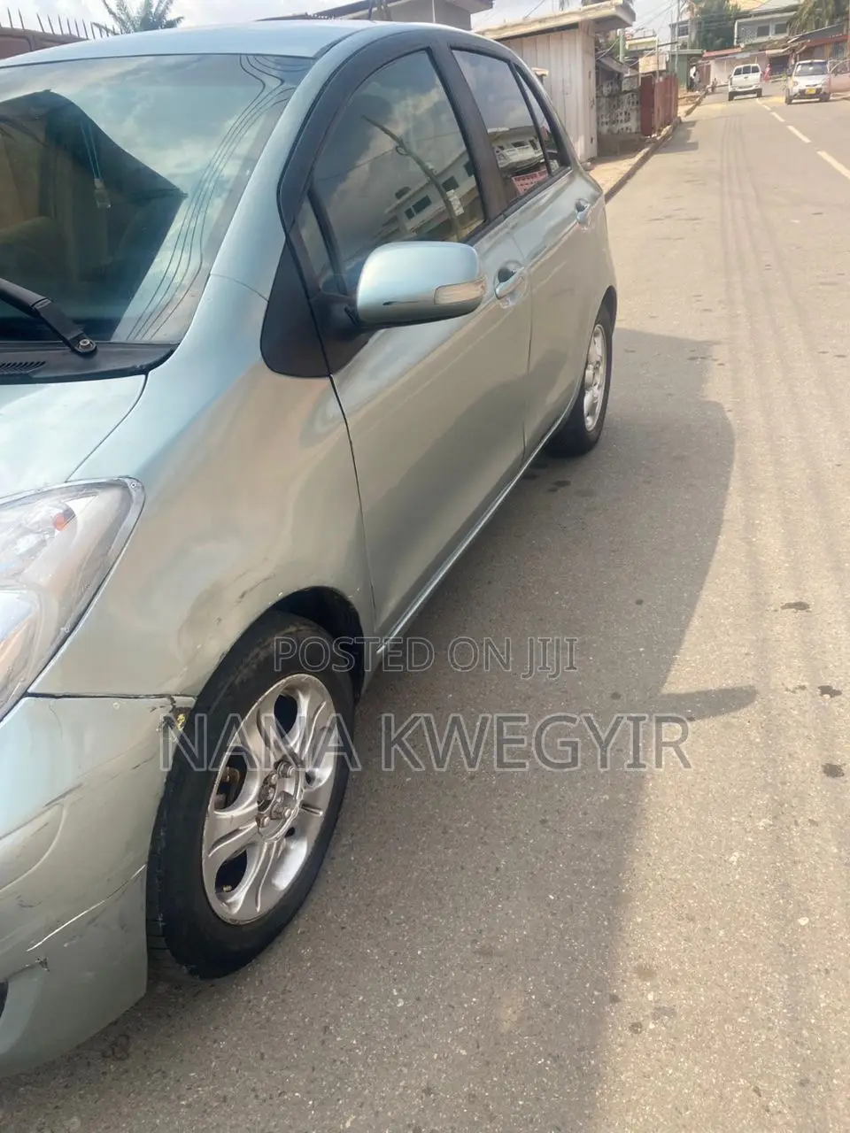 Toyota Vitz 2010 Gray