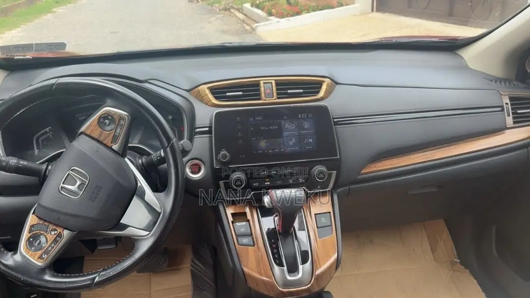 Honda CR-V Touring AWD 2018 Orange