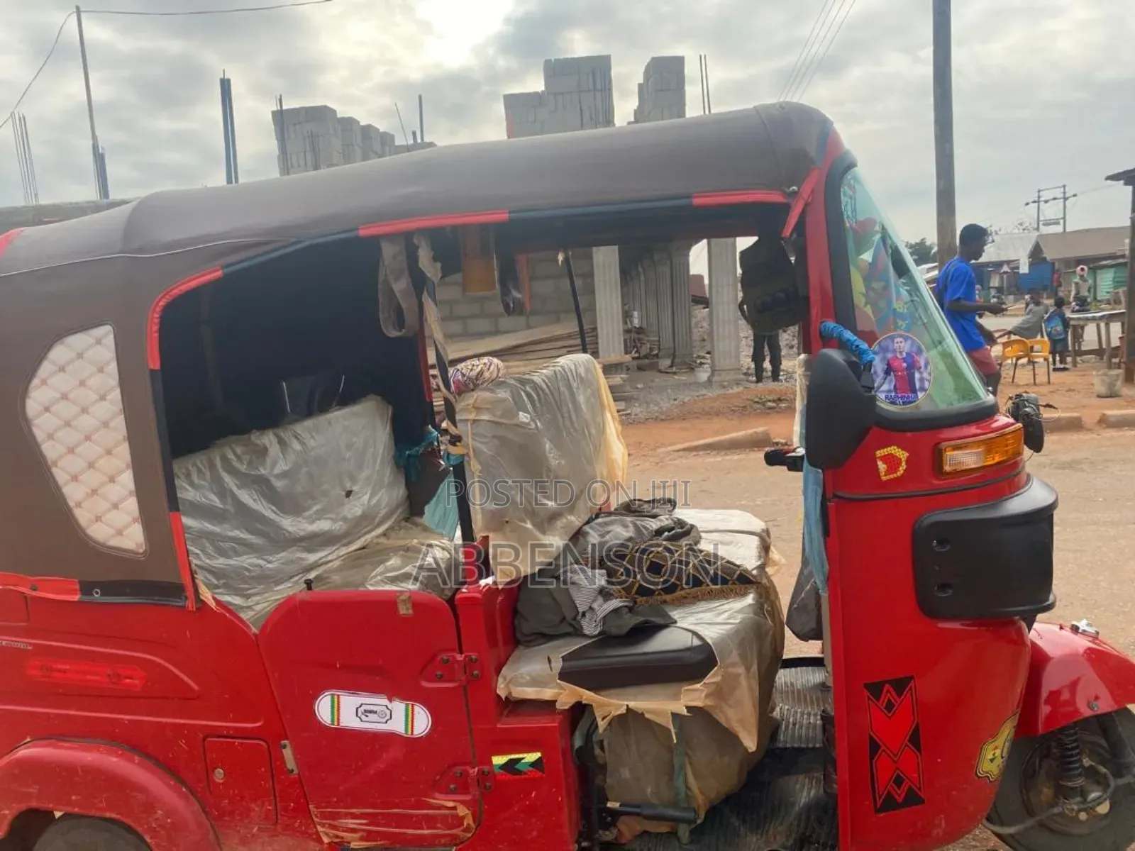 Bajaj RE 2026 Red