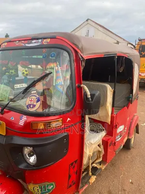 Bajaj RE 2026 Red