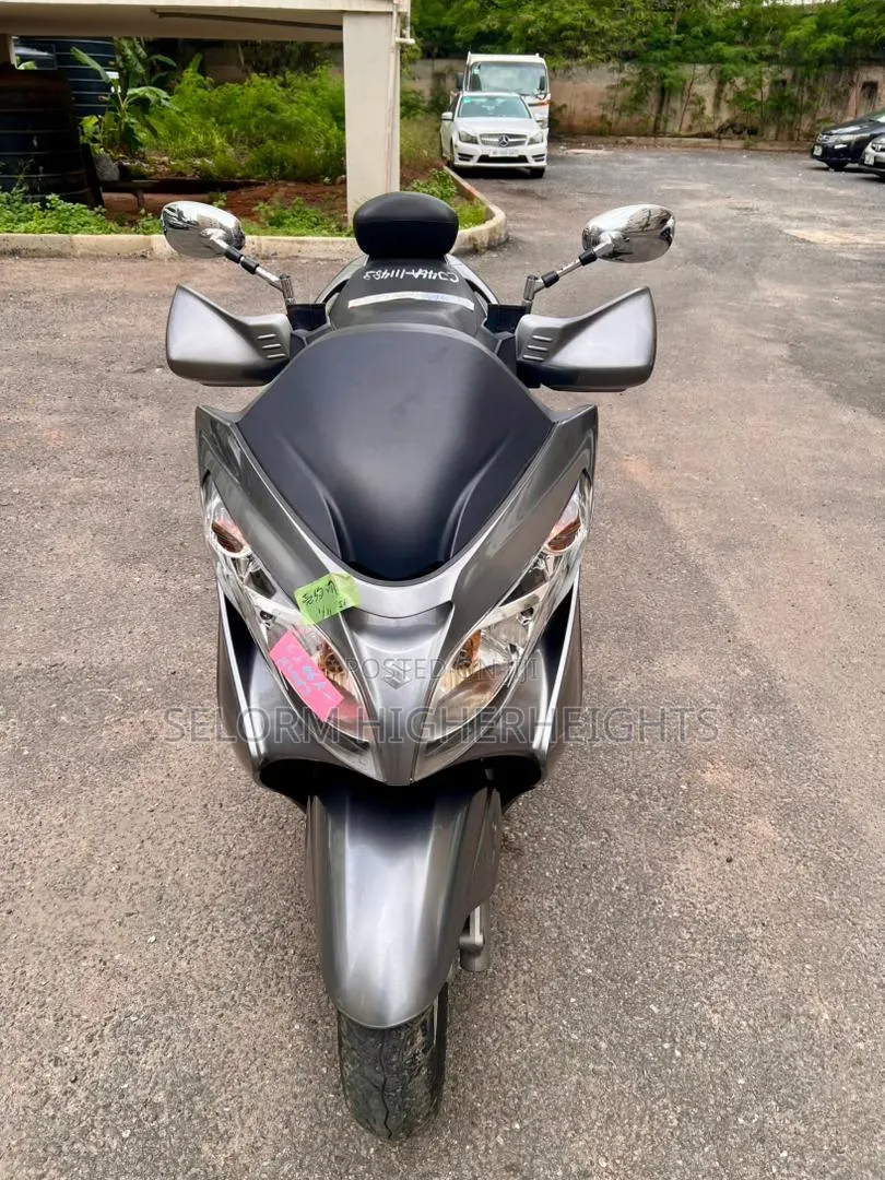 Suzuki 2024 Silver
