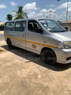 Toyota HiAce 2008 Grey