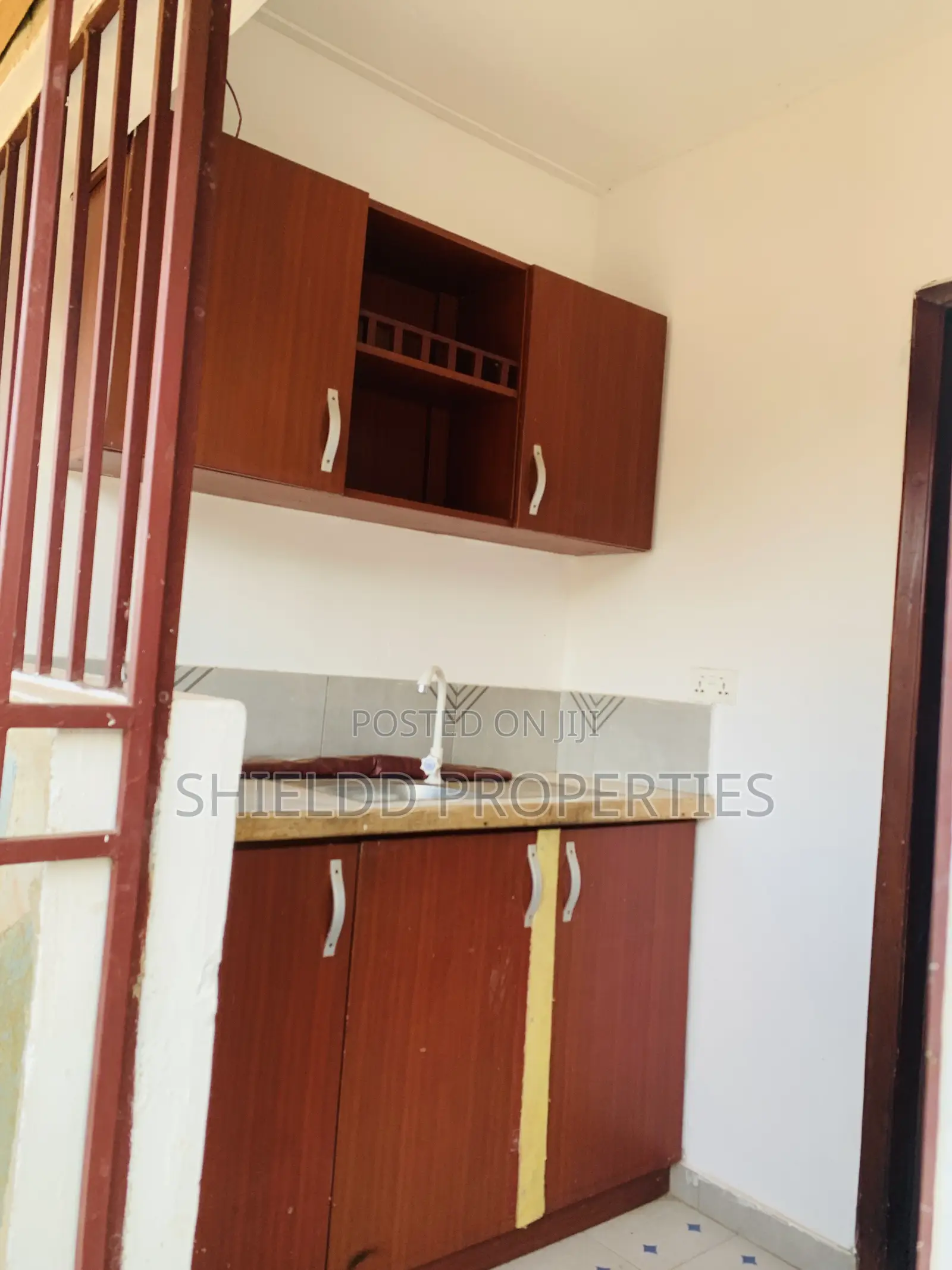 1bdrm Apartment in Chamber And Hall, Frafraha for rent