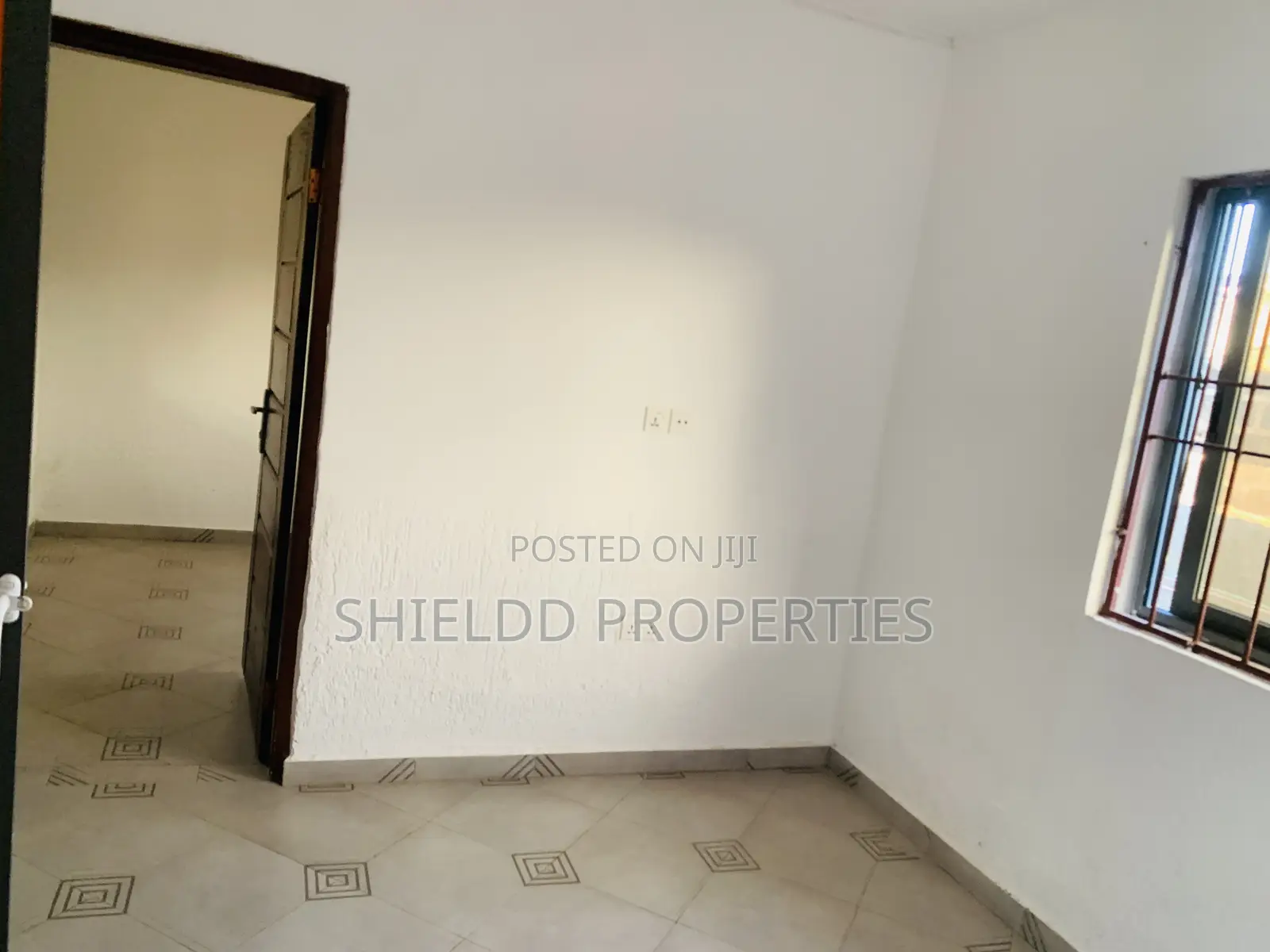 1bdrm Apartment in Chamber And Hall, Frafraha for rent
