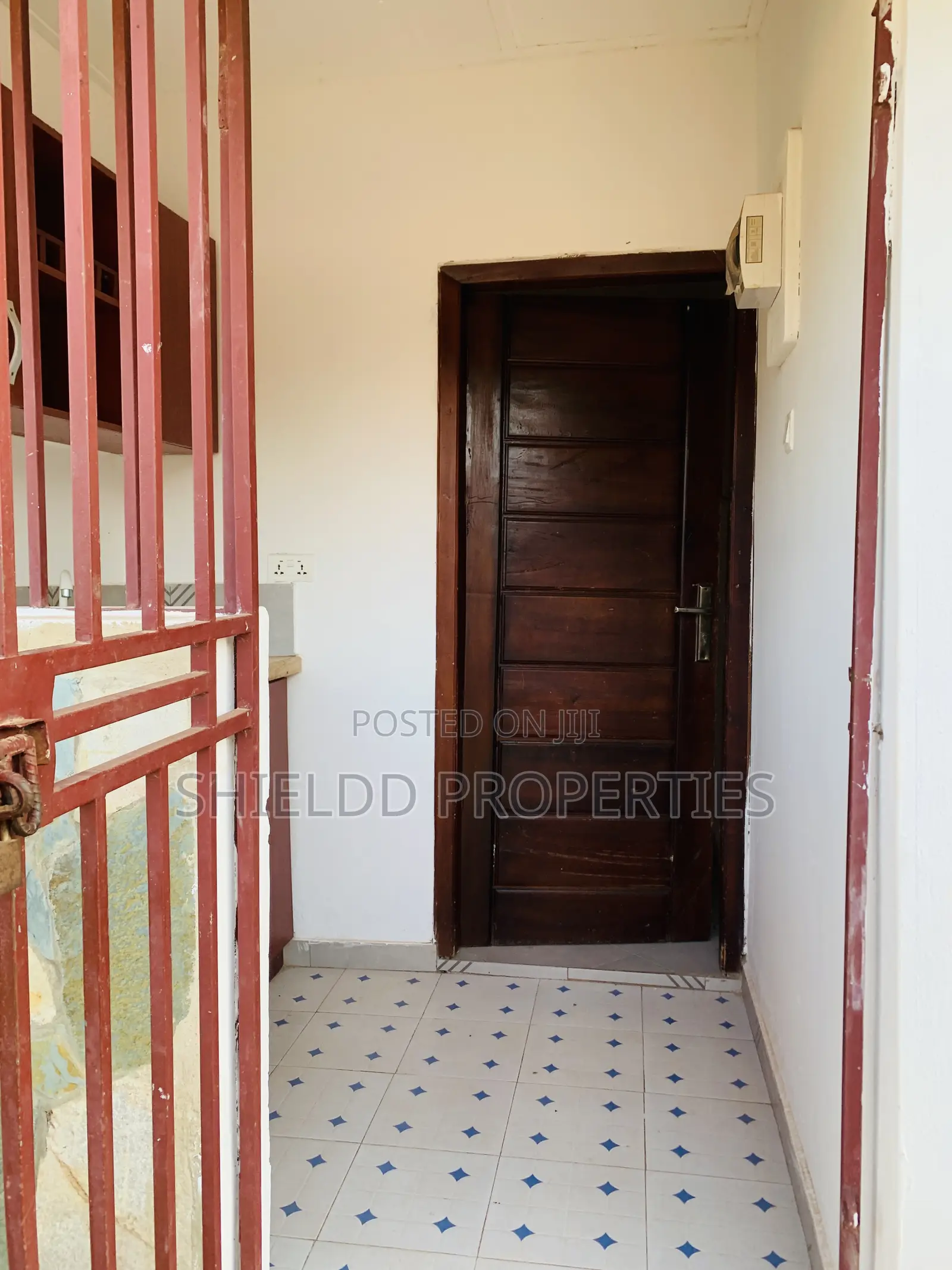 1bdrm Apartment in Chamber And Hall, Frafraha for rent