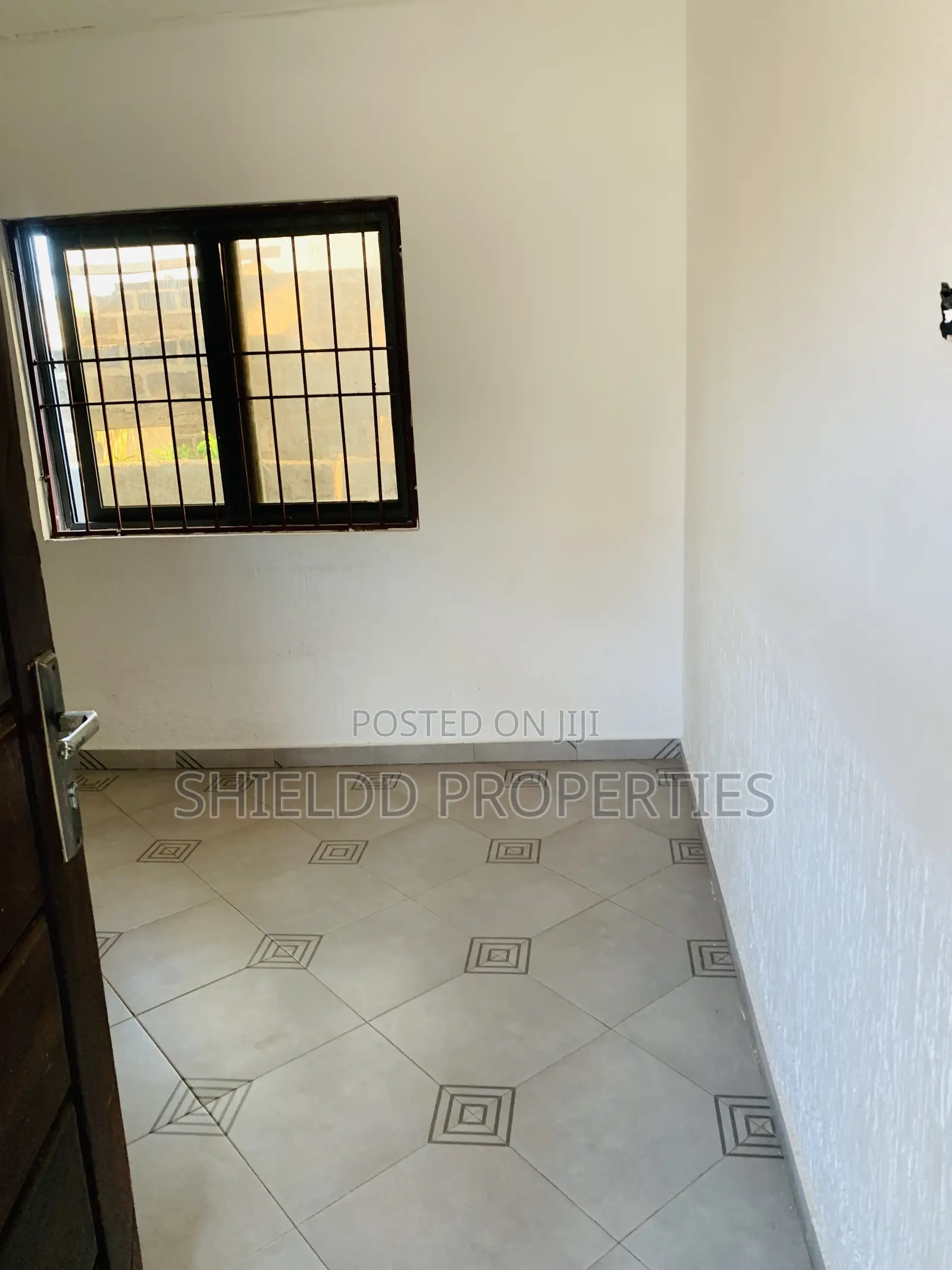 1bdrm Apartment in Chamber And Hall, Frafraha for rent