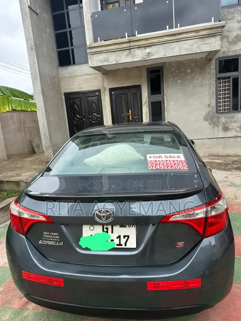 Toyota Corolla S 4dr Sedan (1.8L 4cyl CVT) 2015 Gray