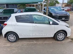 Toyota Vitz 2013 White