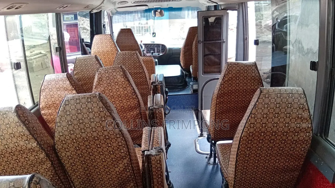 Hyundai County 2011 Black