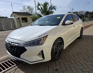 Hyundai Elantra Sport 2019 White