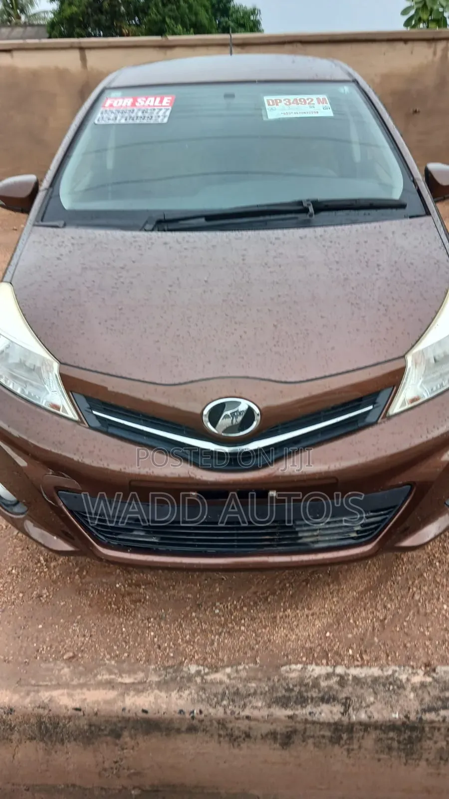 Toyota Vitz 2012 Brown