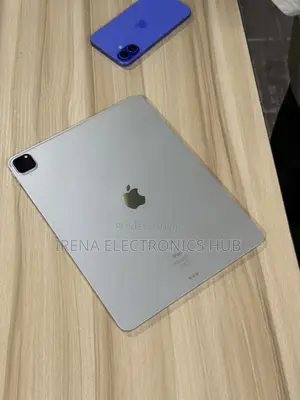 Apple iPad Pro 12.9 (2020) 256 GB Silver