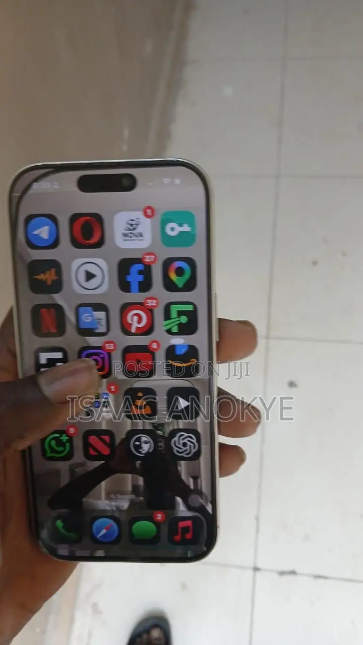 New Apple iPhone 16 Pro 256 GB White