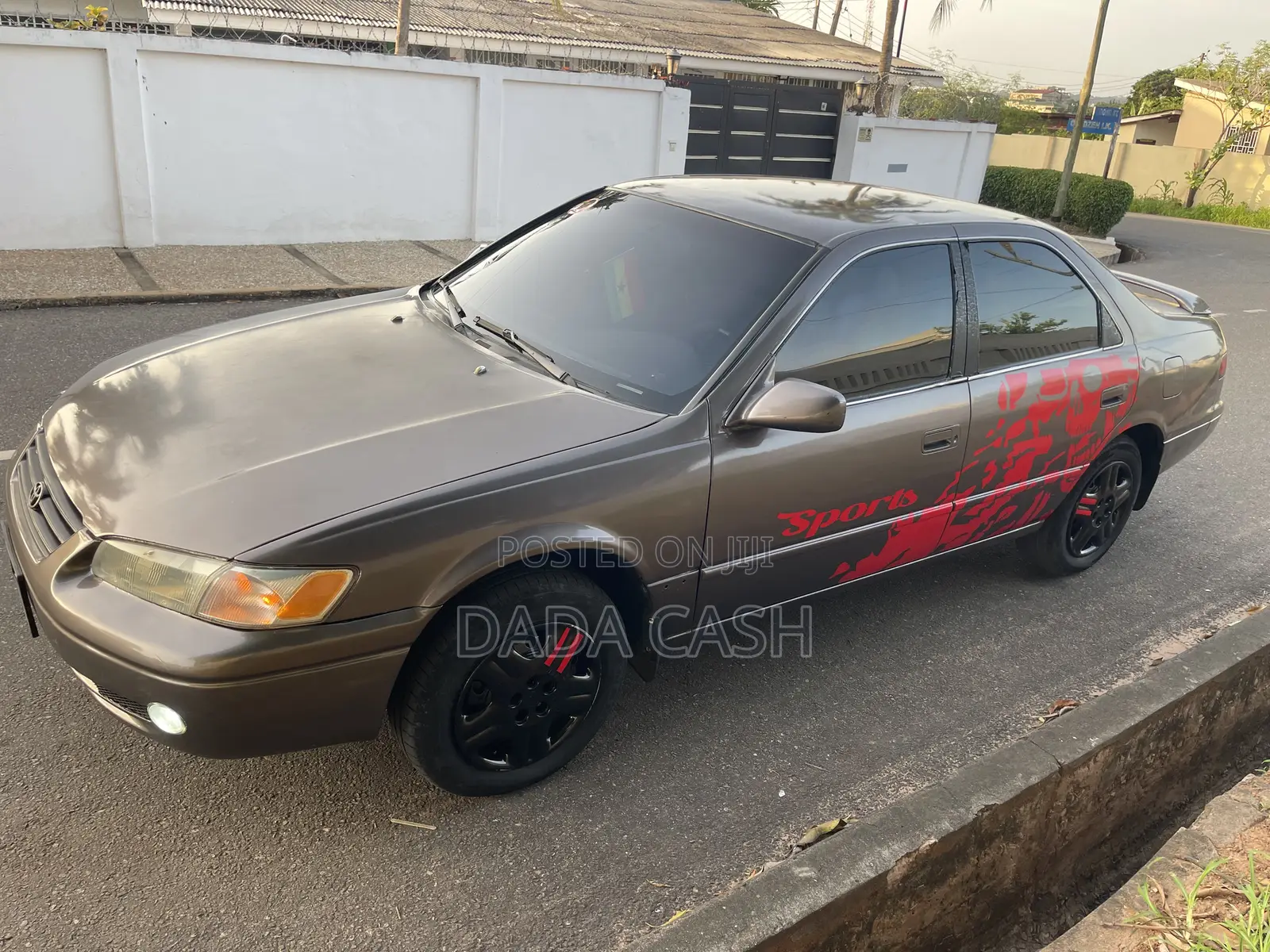 Toyota Camry Automatic 1999 Gray