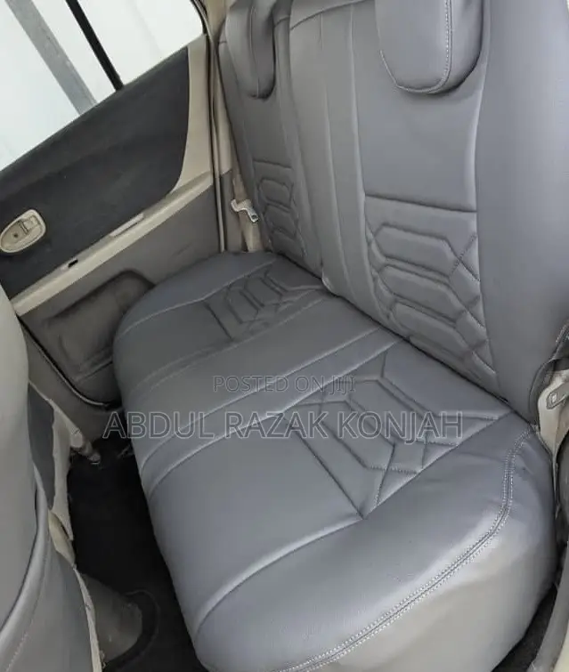 Toyota Vitz 2010 Black