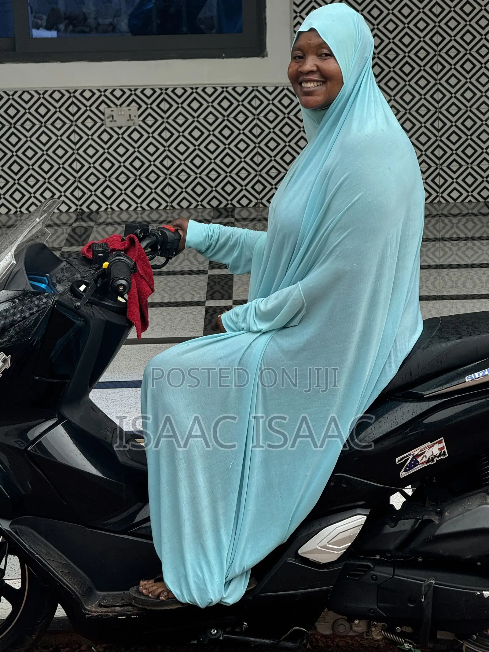 Yamaha R1 2025 Brown