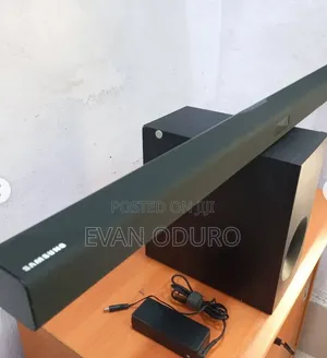 Powerful Samsung Soundbar Touch Control Woofer Bluetooth/ Usb/ Aux