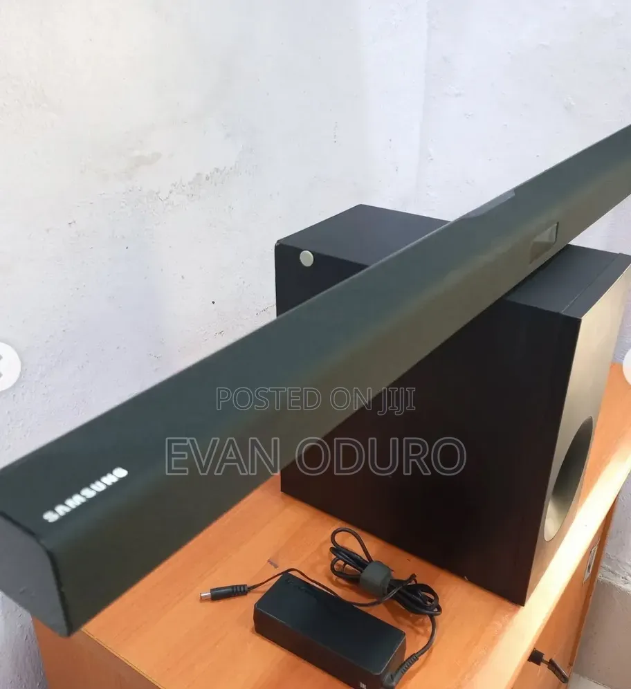 Powerful Samsung Soundbar Touch Control Woofer Bluetooth/ Usb/ Aux