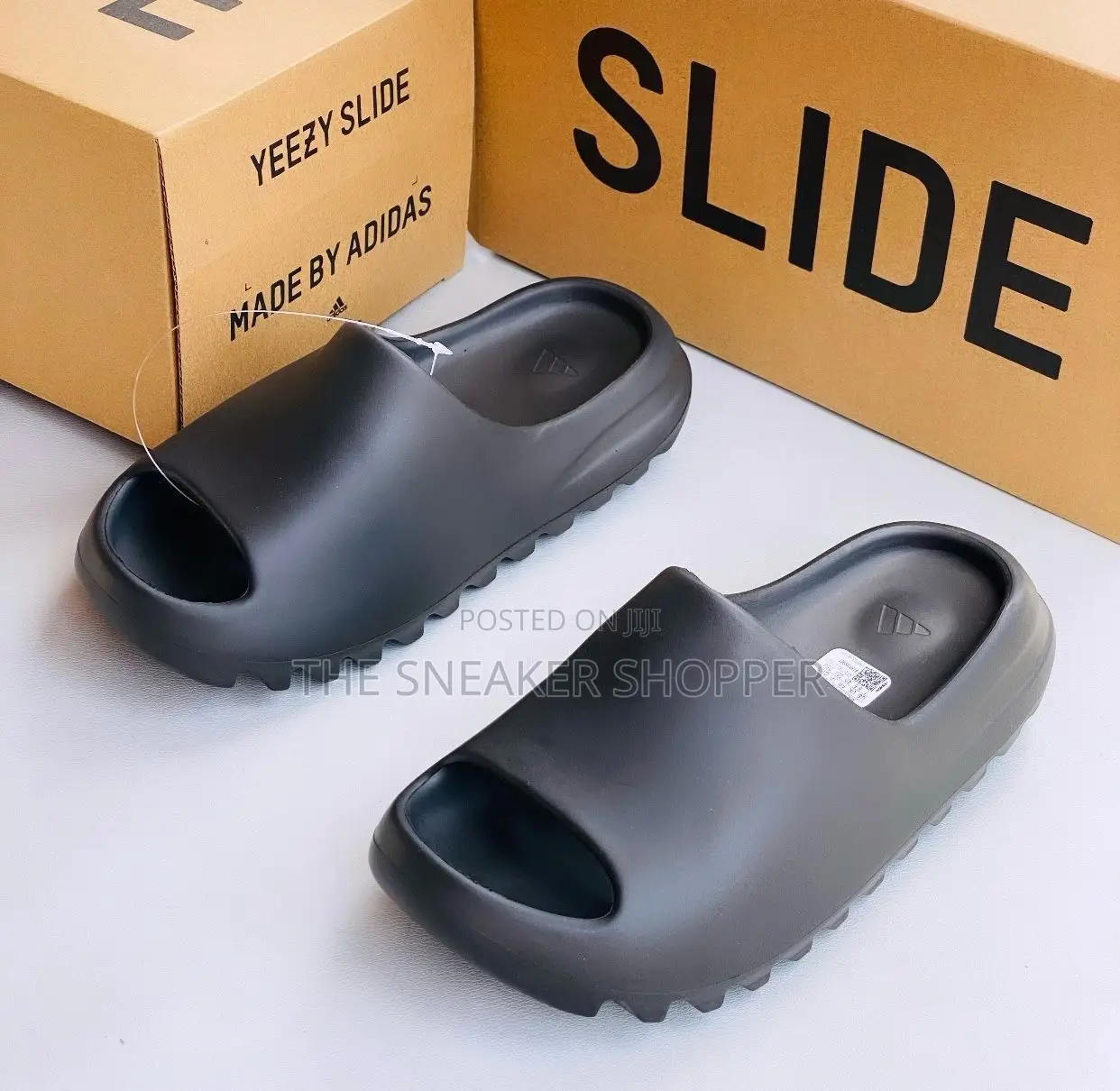 Adidas Yeezy Slides Black Color Available
