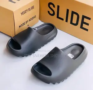 Adidas Yeezy Slides Black Color Available