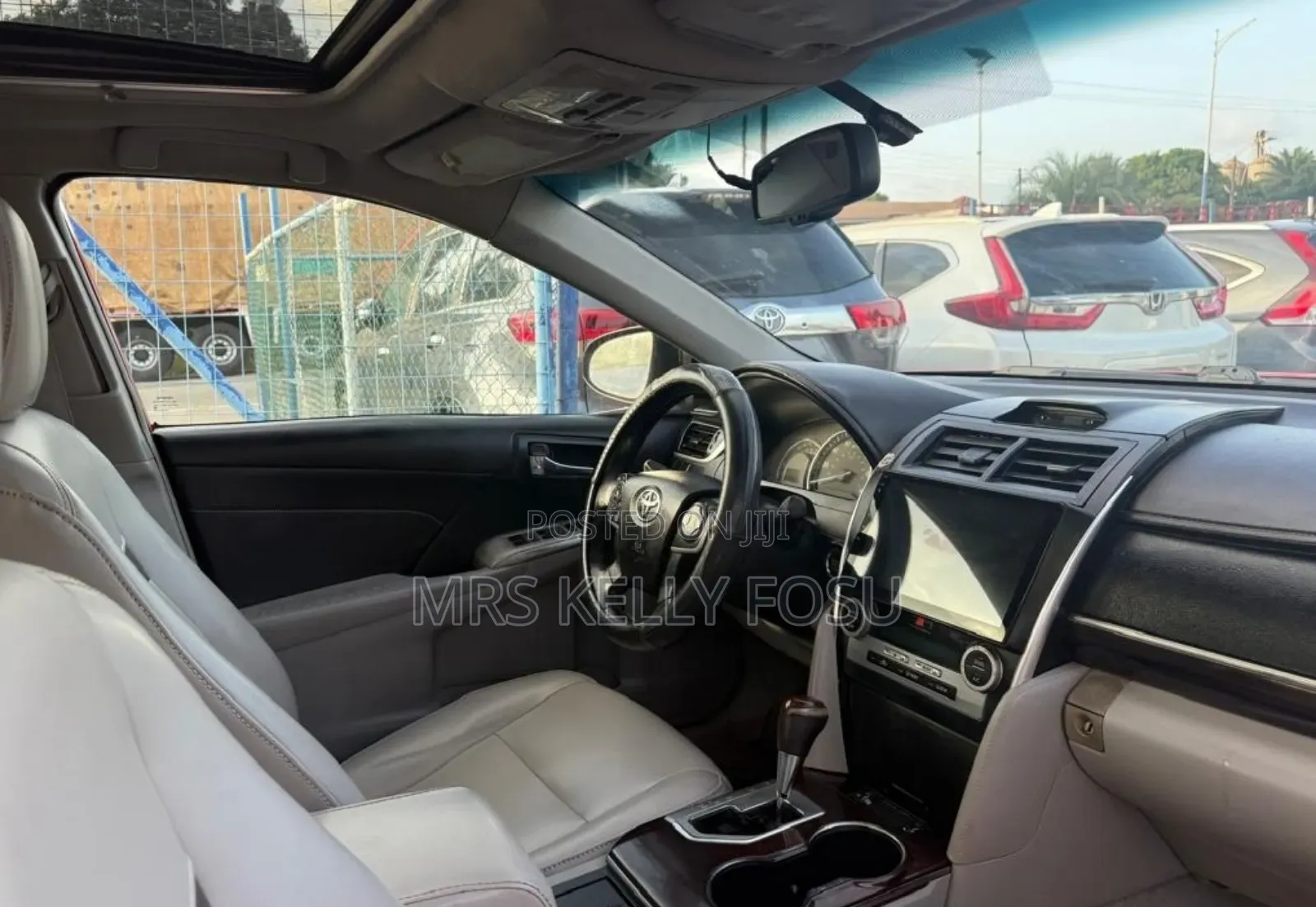 Toyota Camry XLE 4dr Sedan (2.5L 4cyl 6A) 2014 Red