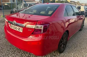 Toyota Camry XLE 4dr Sedan (2.5L 4cyl 6A) 2014 Red