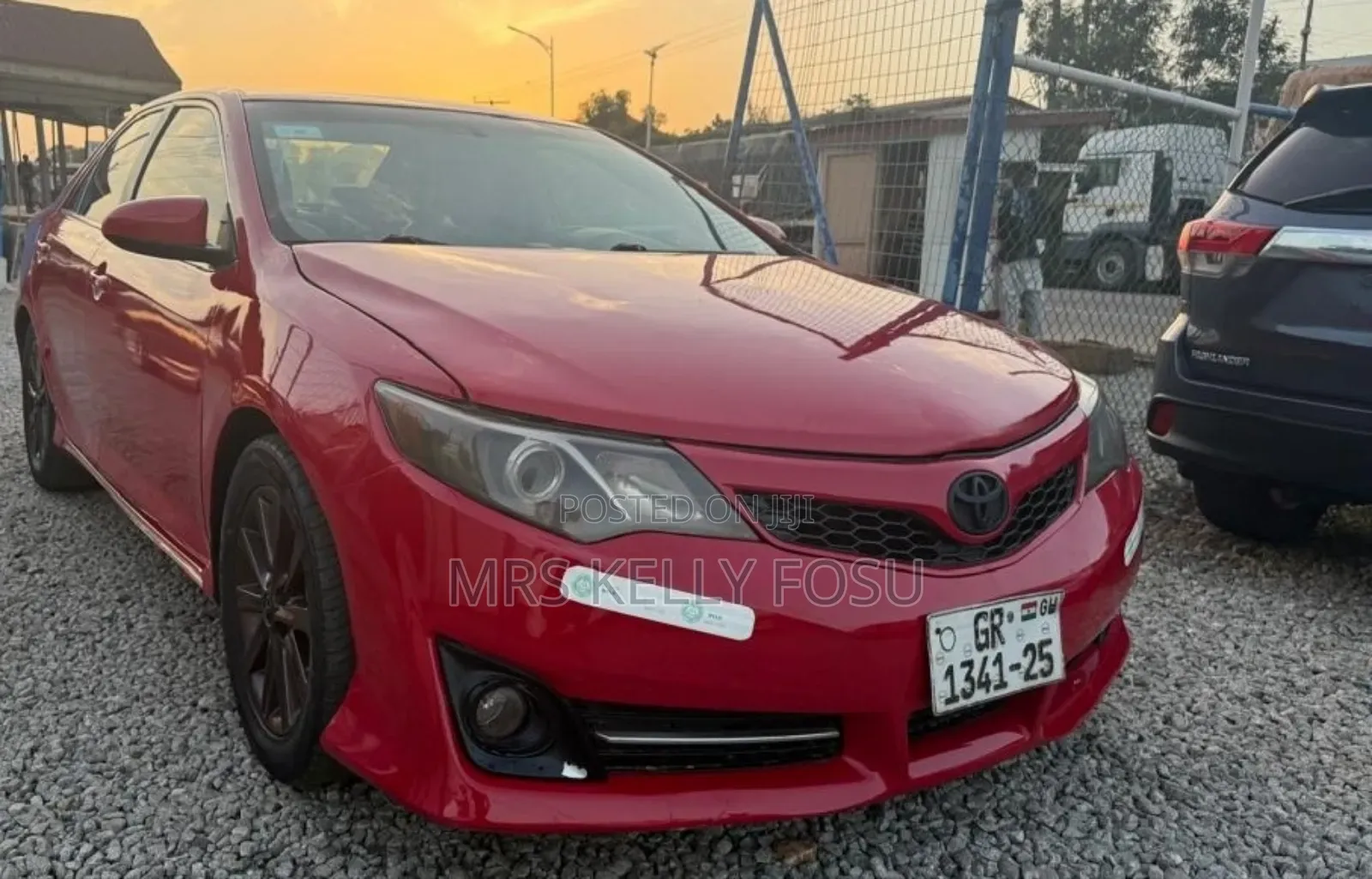 Toyota Camry XLE 4dr Sedan (2.5L 4cyl 6A) 2014 Red