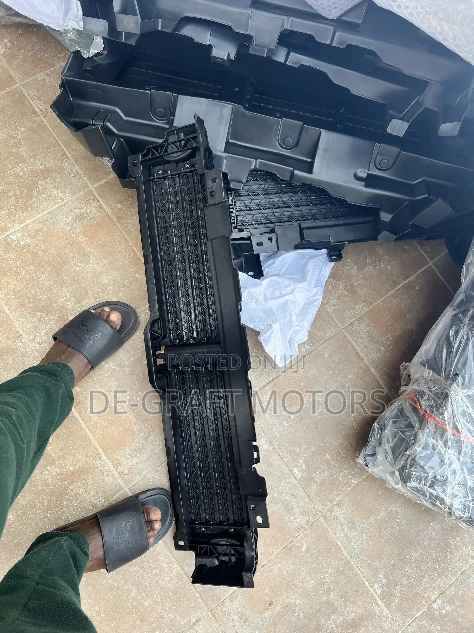 CRV 20 Shutter Grill With Motor