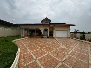 5bdrm Bungalow in Ab Richie Properties, Police Station for rent