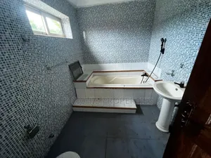 5bdrm Bungalow in Ab Richie Properties, Police Station for rent