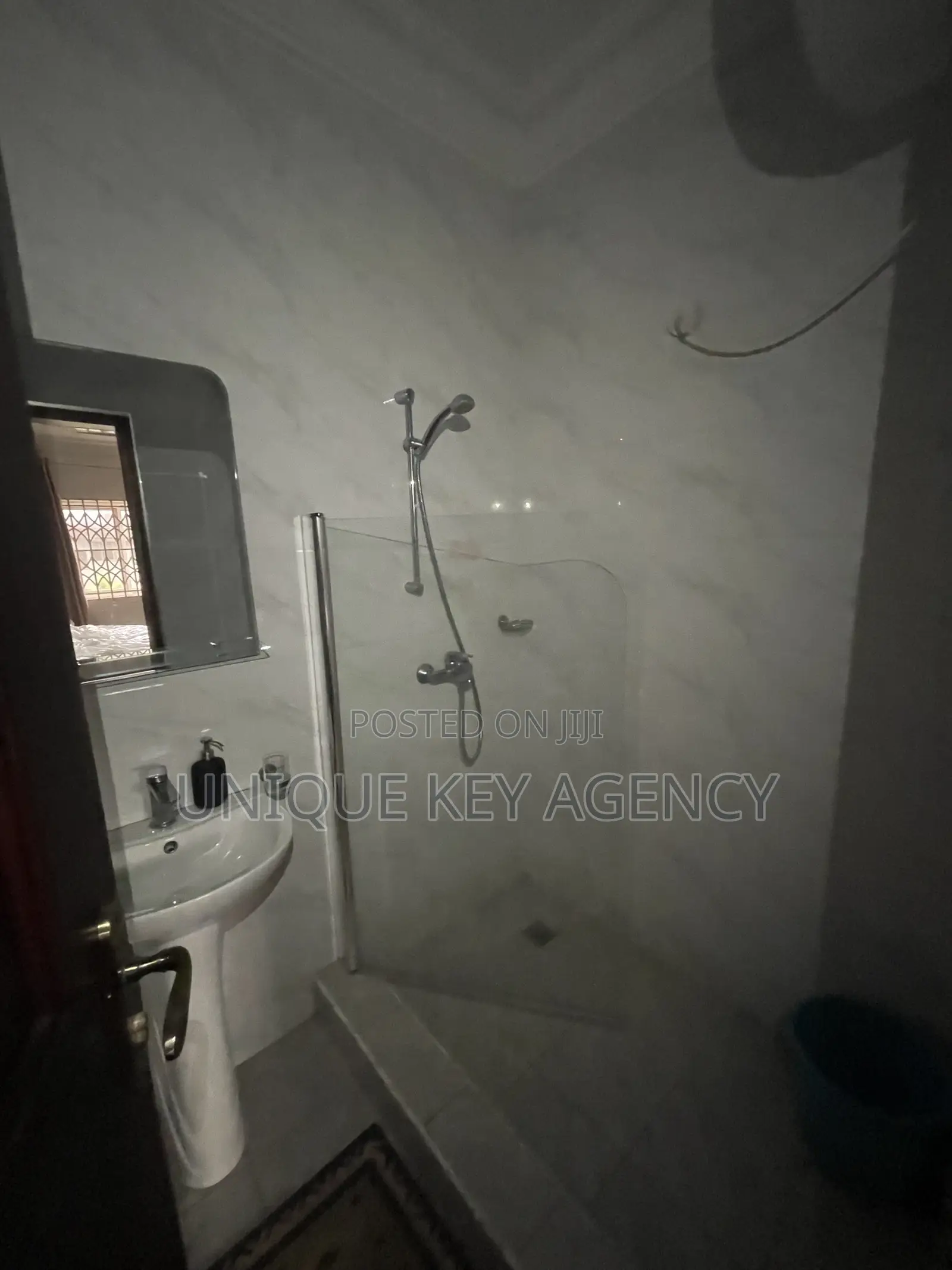 Furnished 3bdrm Apartment in Unique Key Agency, North Legon for rent
