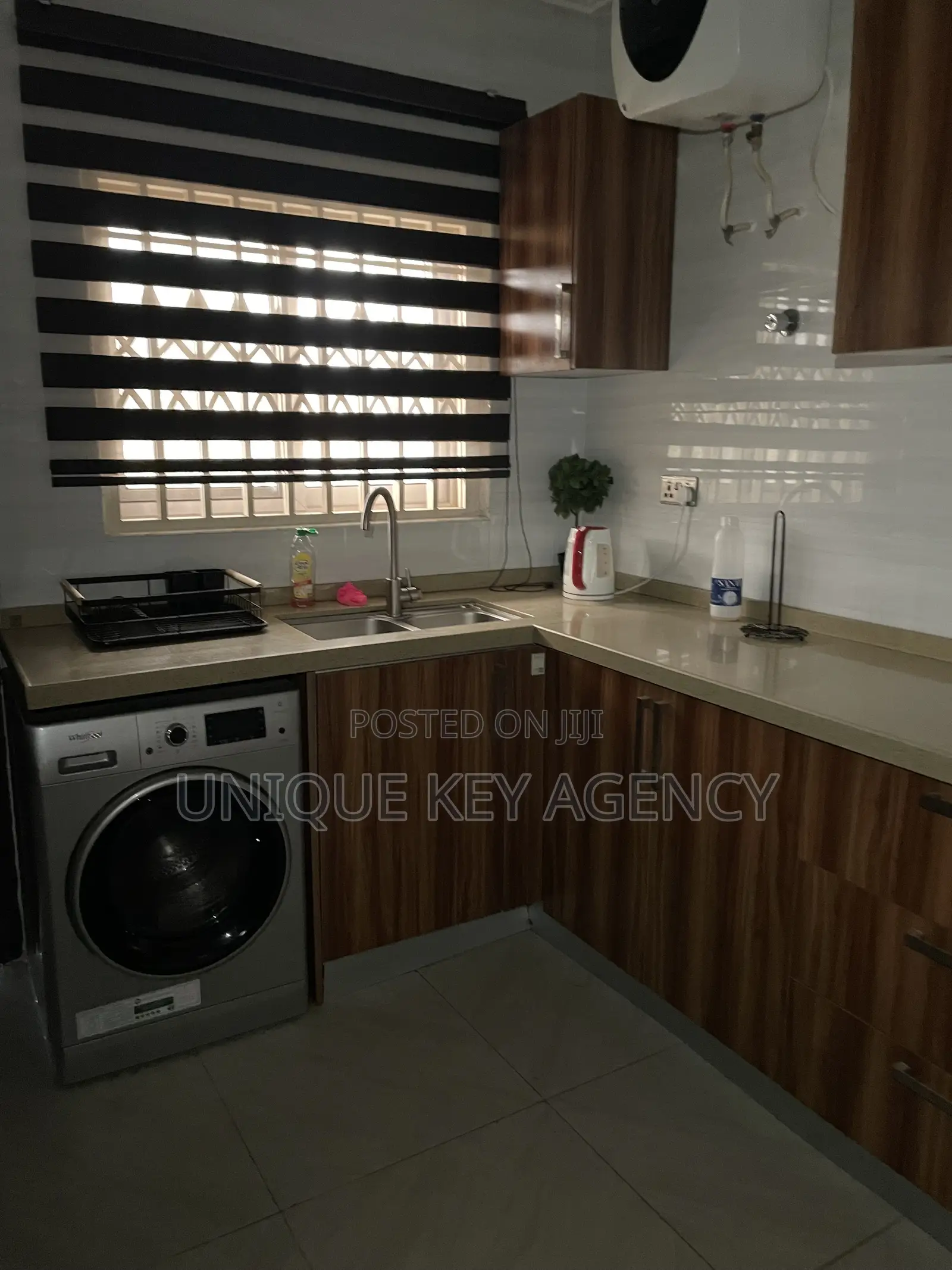 Furnished 3bdrm Apartment in Unique Key Agency, North Legon for rent