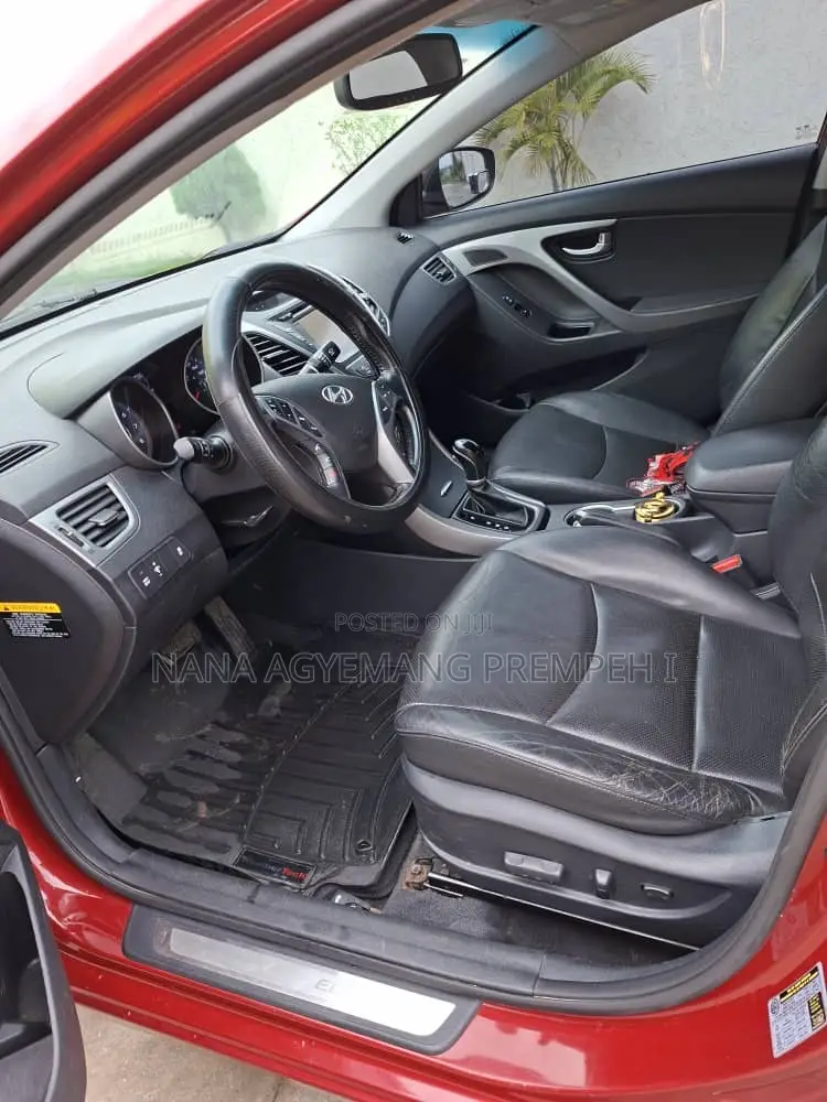 Hyundai Elantra SE Sedan FWD (1.8L 4cyl 6A) 2016 Red