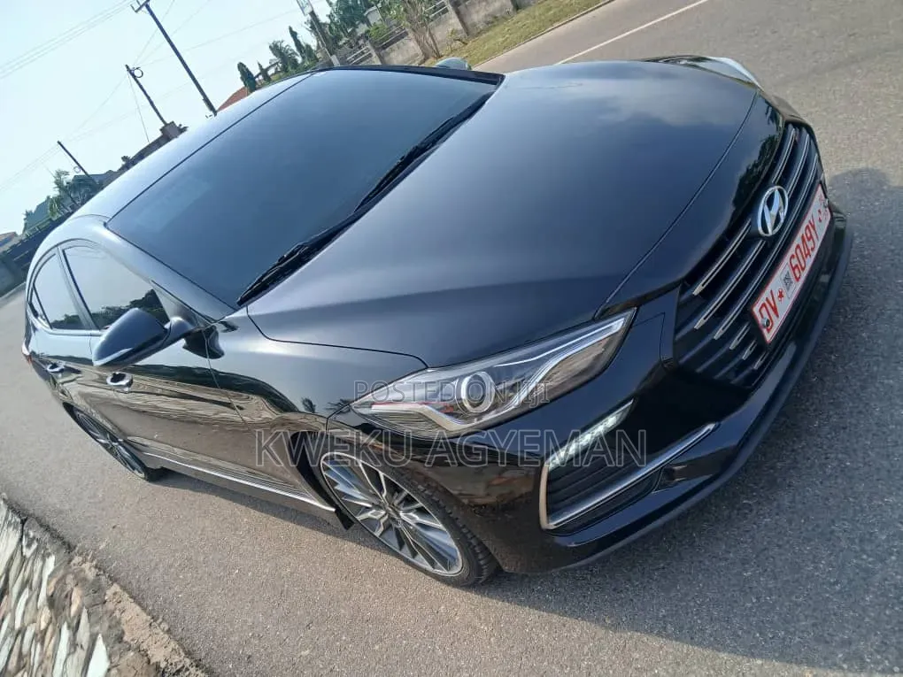 Hyundai Elantra 2017 Black
