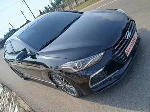 Hyundai Elantra 2017 Black