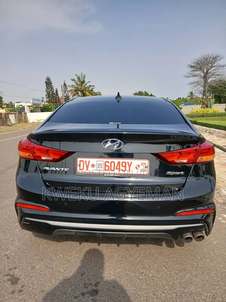 Hyundai Elantra 2017 Black