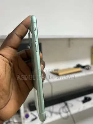 Apple iPhone 11 64 GB Green