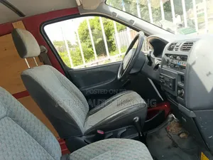 Toyota HiAce 2010 Red