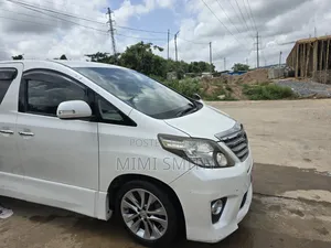 Toyota Alphard 2.4 Petrol AWD 2012 White