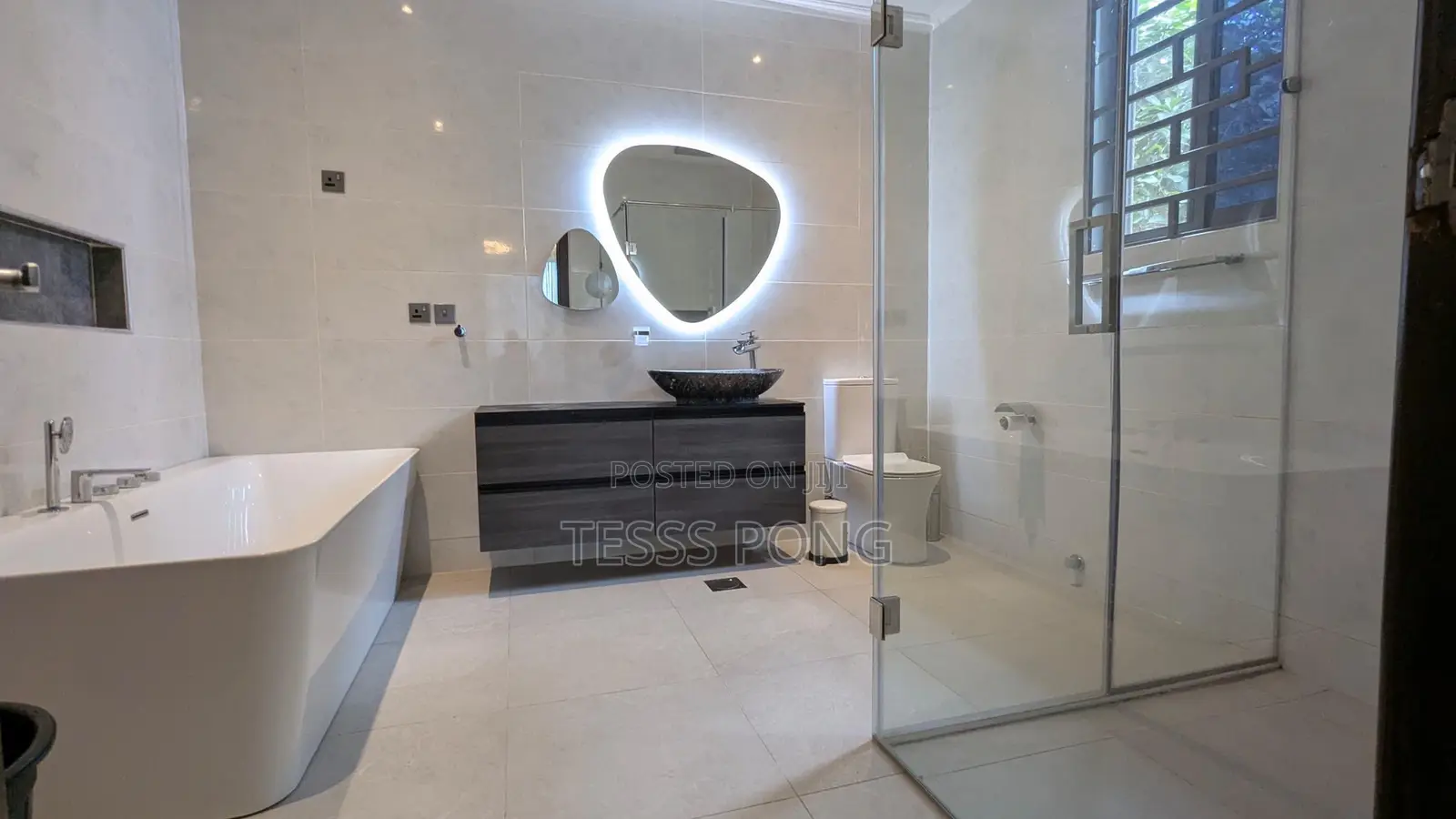 Four Bedroom House for Short Stays