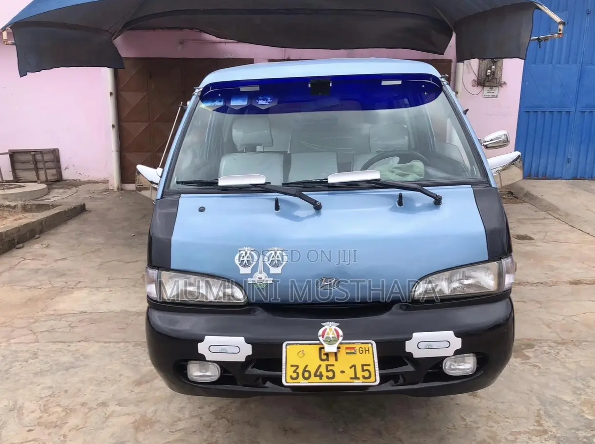 Hyundai H-100 2004 Blue